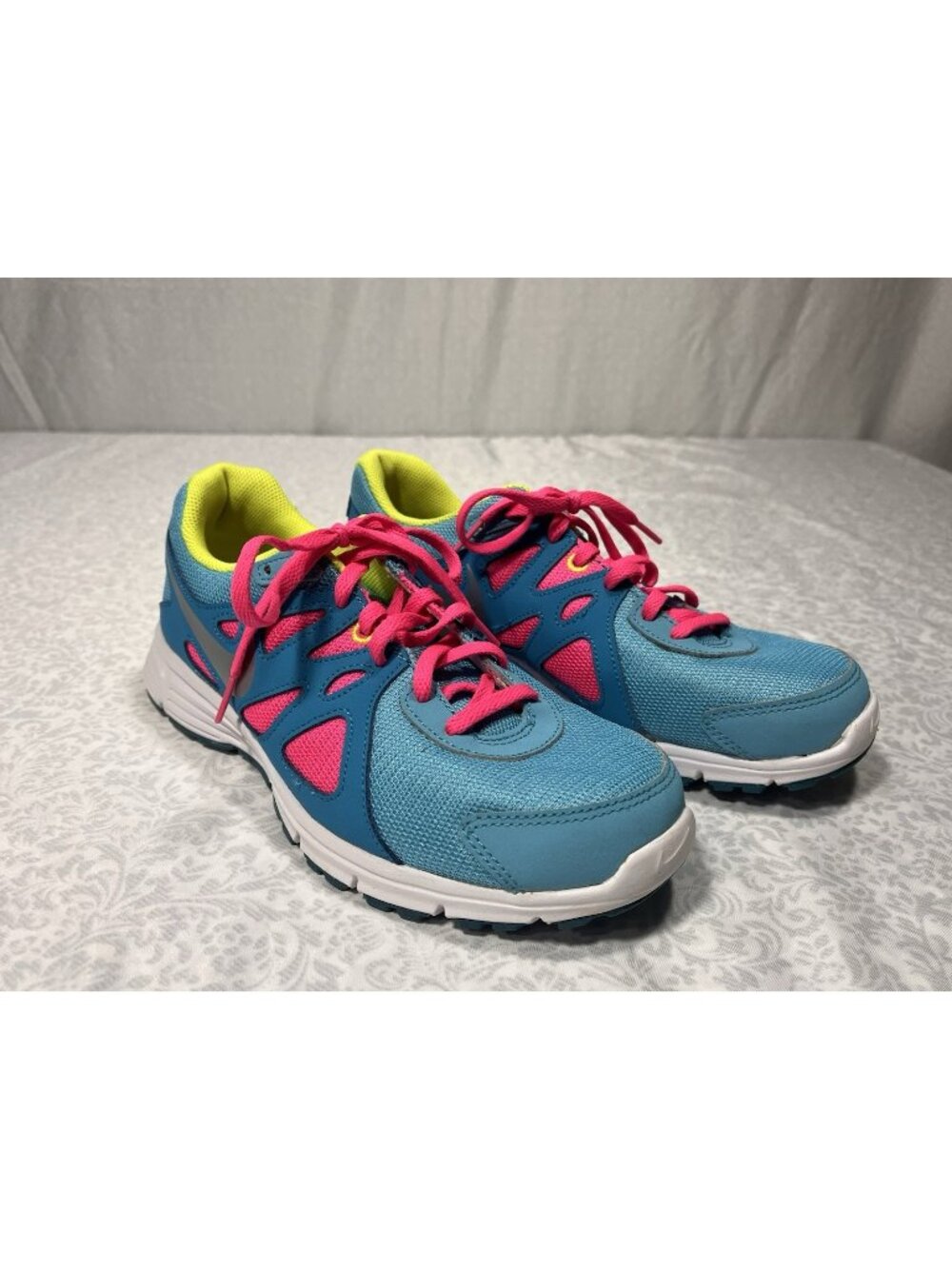 Nike Girls Running Shoes Teal Pink Youth 6.5Y Womens 8 Clean
